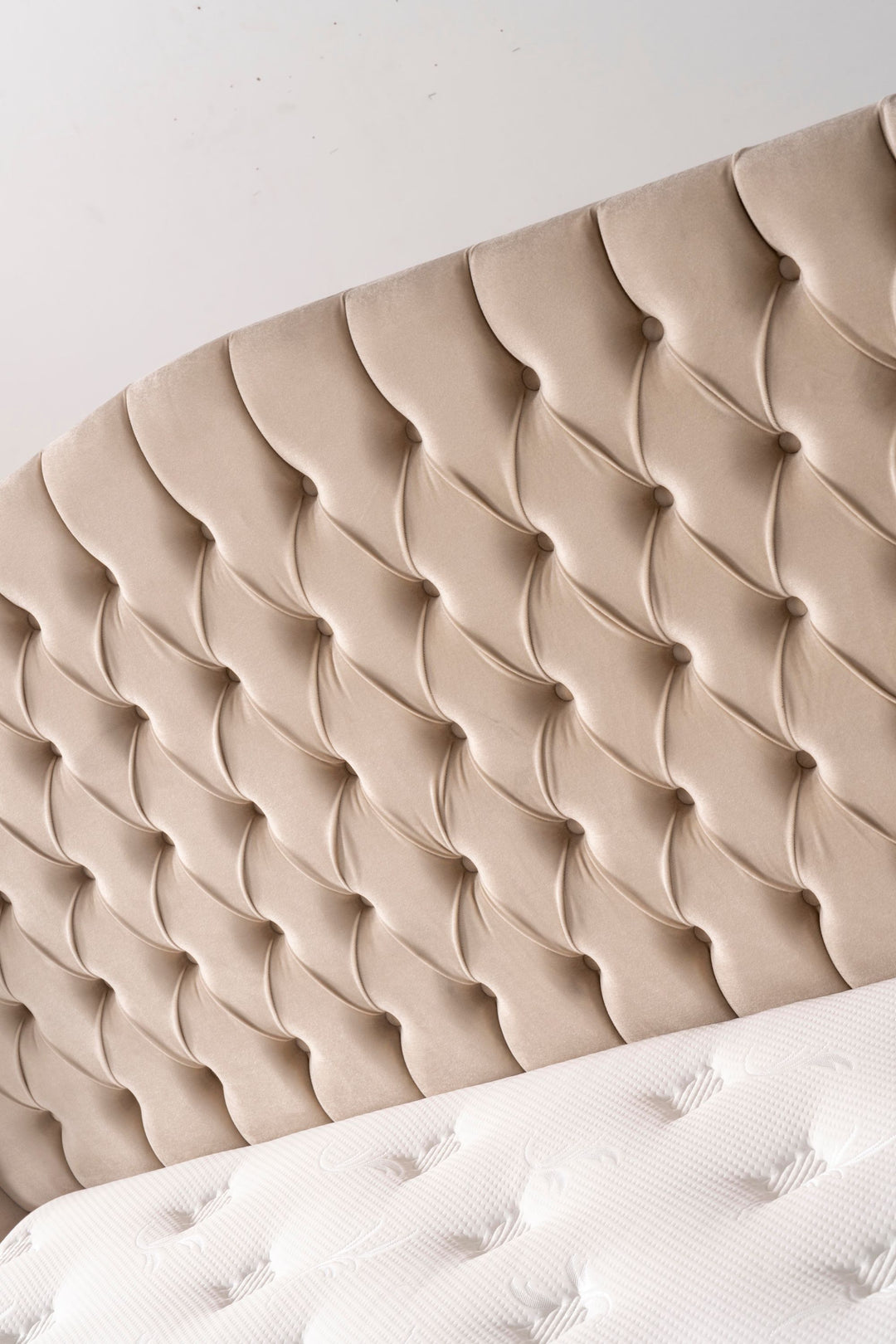 Piazza Doppelbett mit Bettkasten, Boxspringbett 160x200 cm in Beige - home bedden